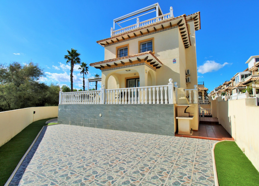 Herverkoop - 3. Vrijstaande villa - Playa Flamenca - Costa Blanca Zuid