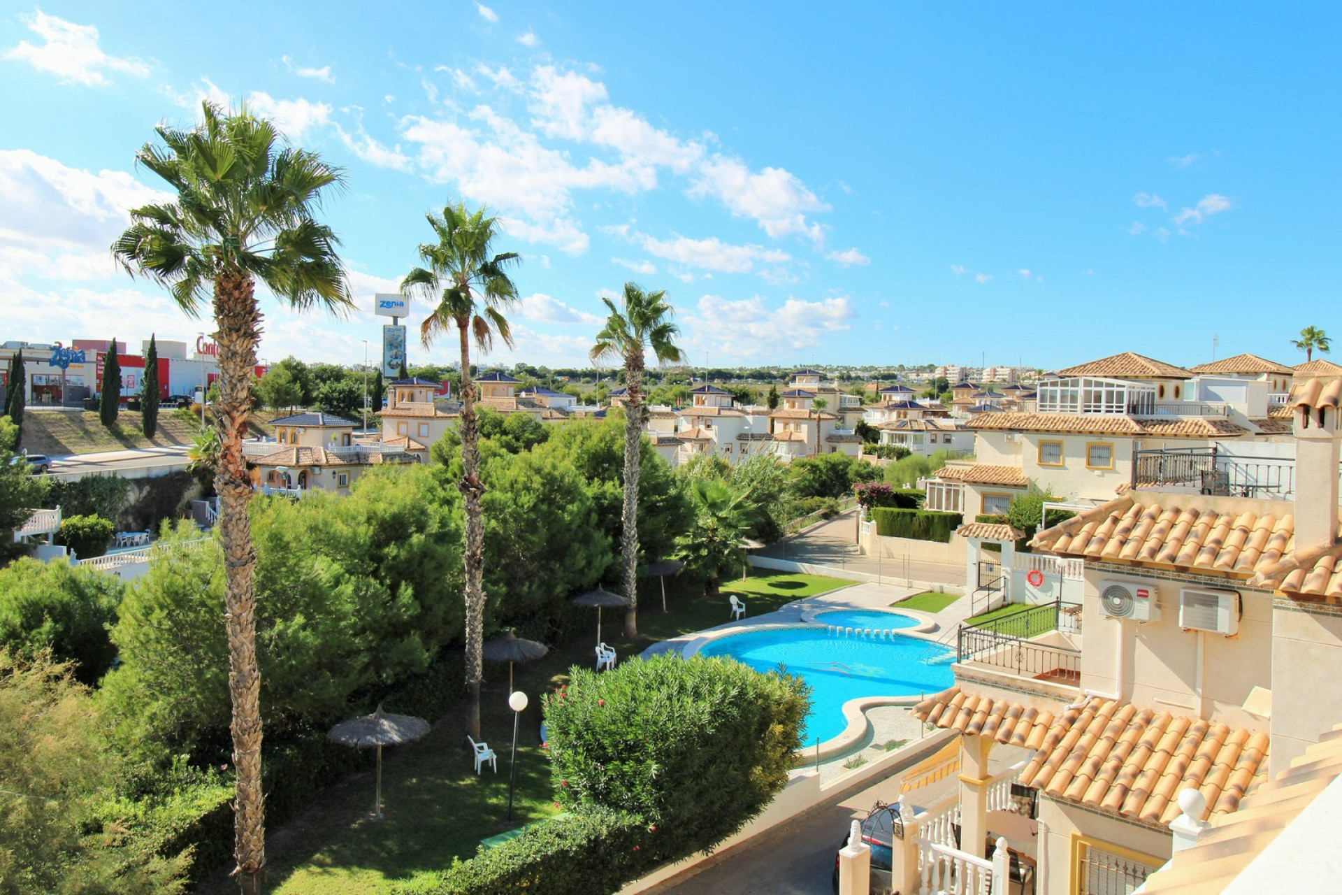 Herverkoop - 3. Vrijstaande villa - Playa Flamenca - Costa Blanca Zuid