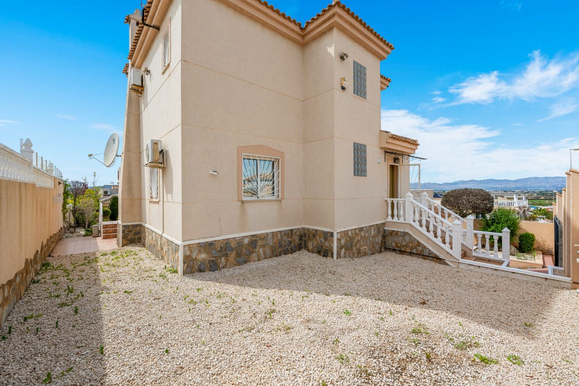 Herverkoop - 3. Vrijstaande villa - Rojales - Costa Blanca Zuid