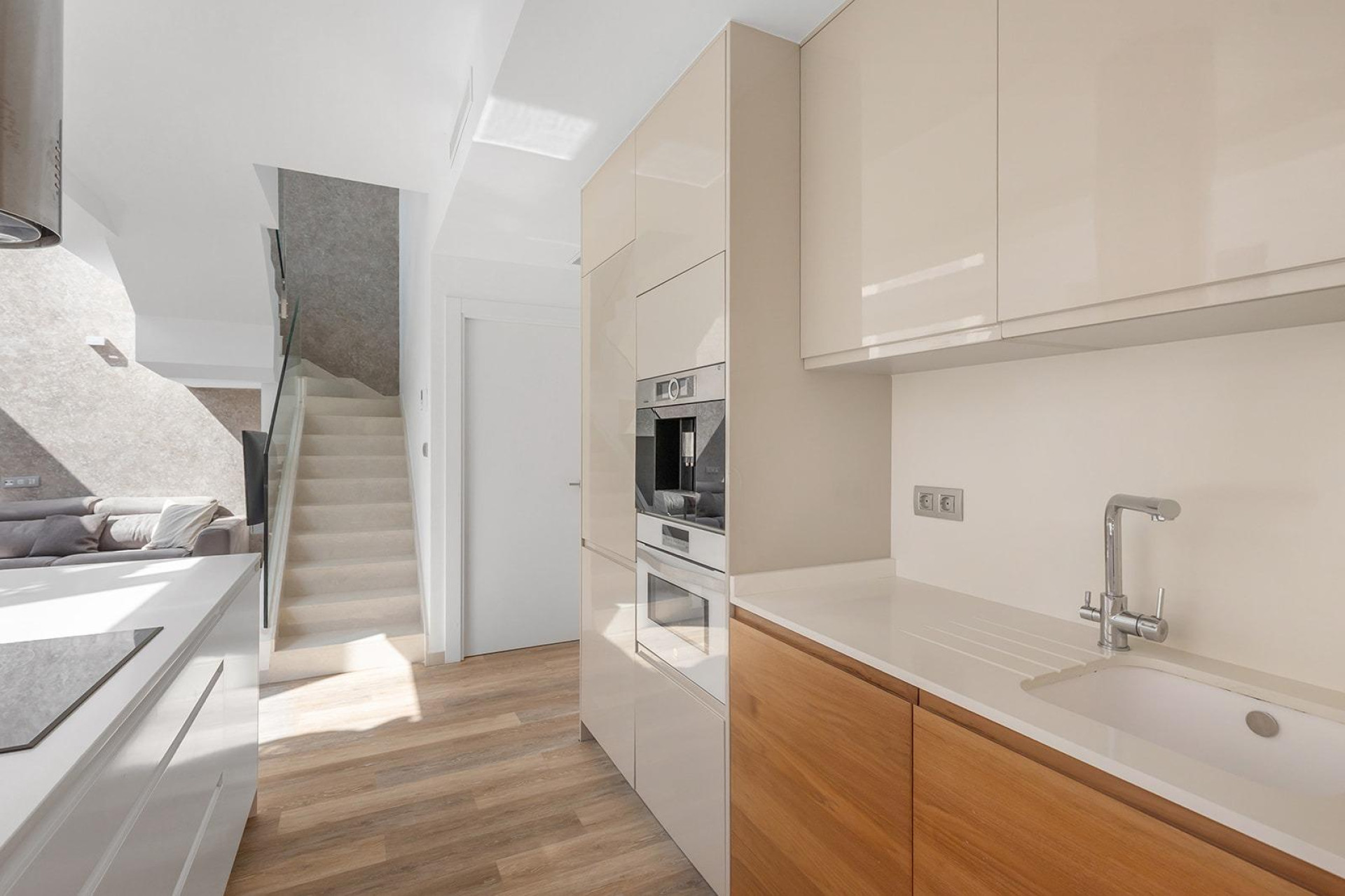 Herverkoop - 3. Vrijstaande villa - Rojales - Pueblo bravo