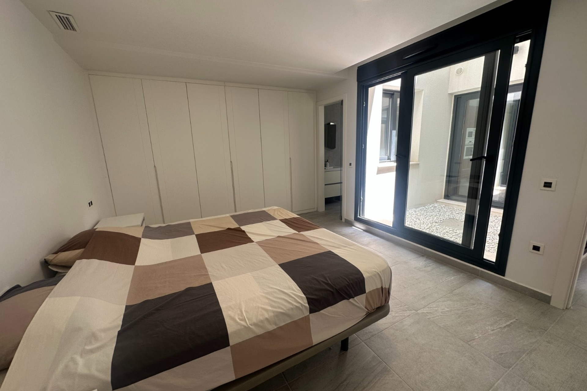 Herverkoop - 3. Vrijstaande villa - San Miguel de Salinas - Costa Blanca Zuid