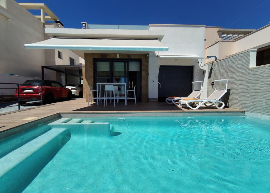 Herverkoop - 3. Vrijstaande villa - San Miguel de Salinas - Costa Blanca Zuid