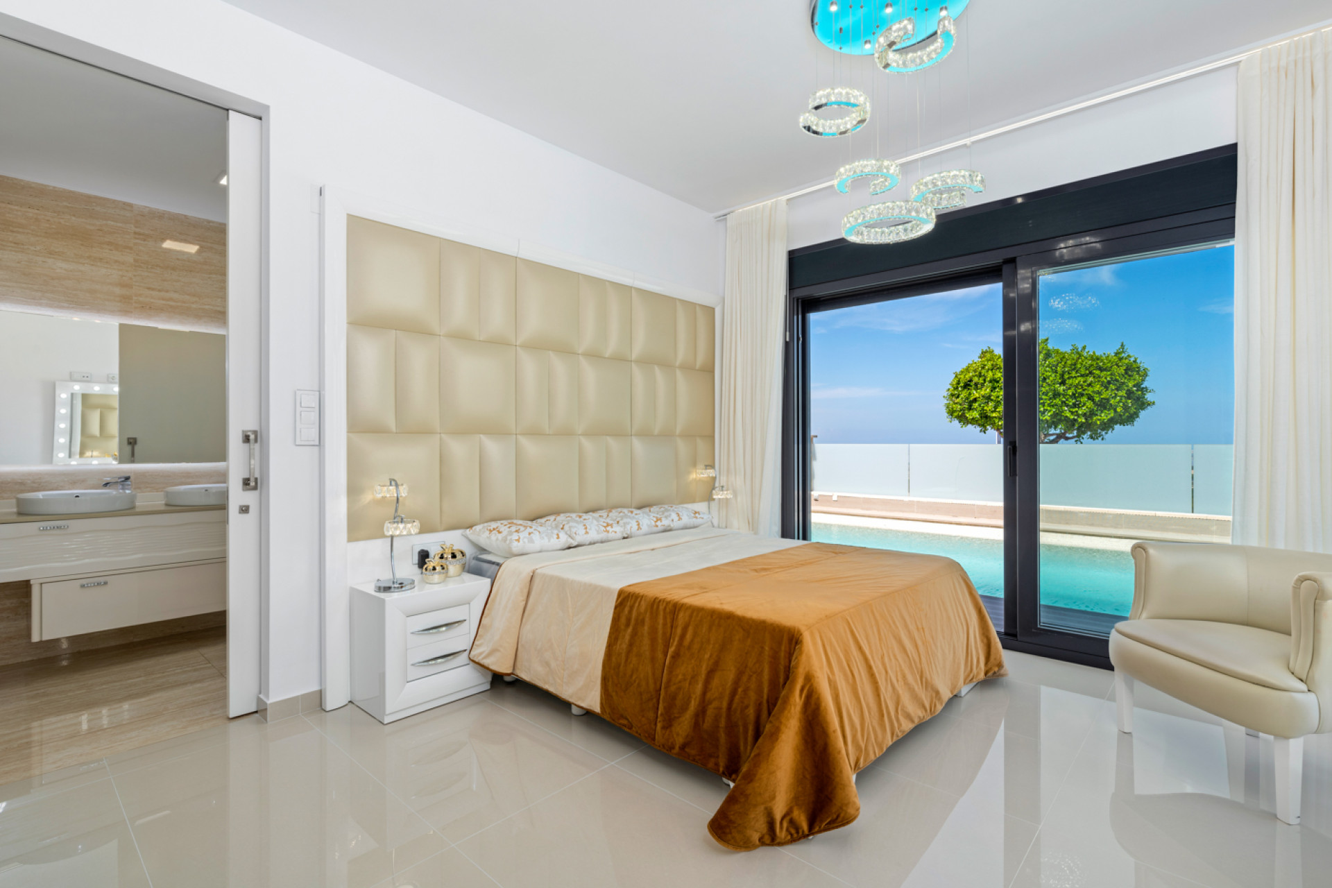 Herverkoop - 3. Vrijstaande villa - San Miguel de Salinas - Costa Blanca Zuid