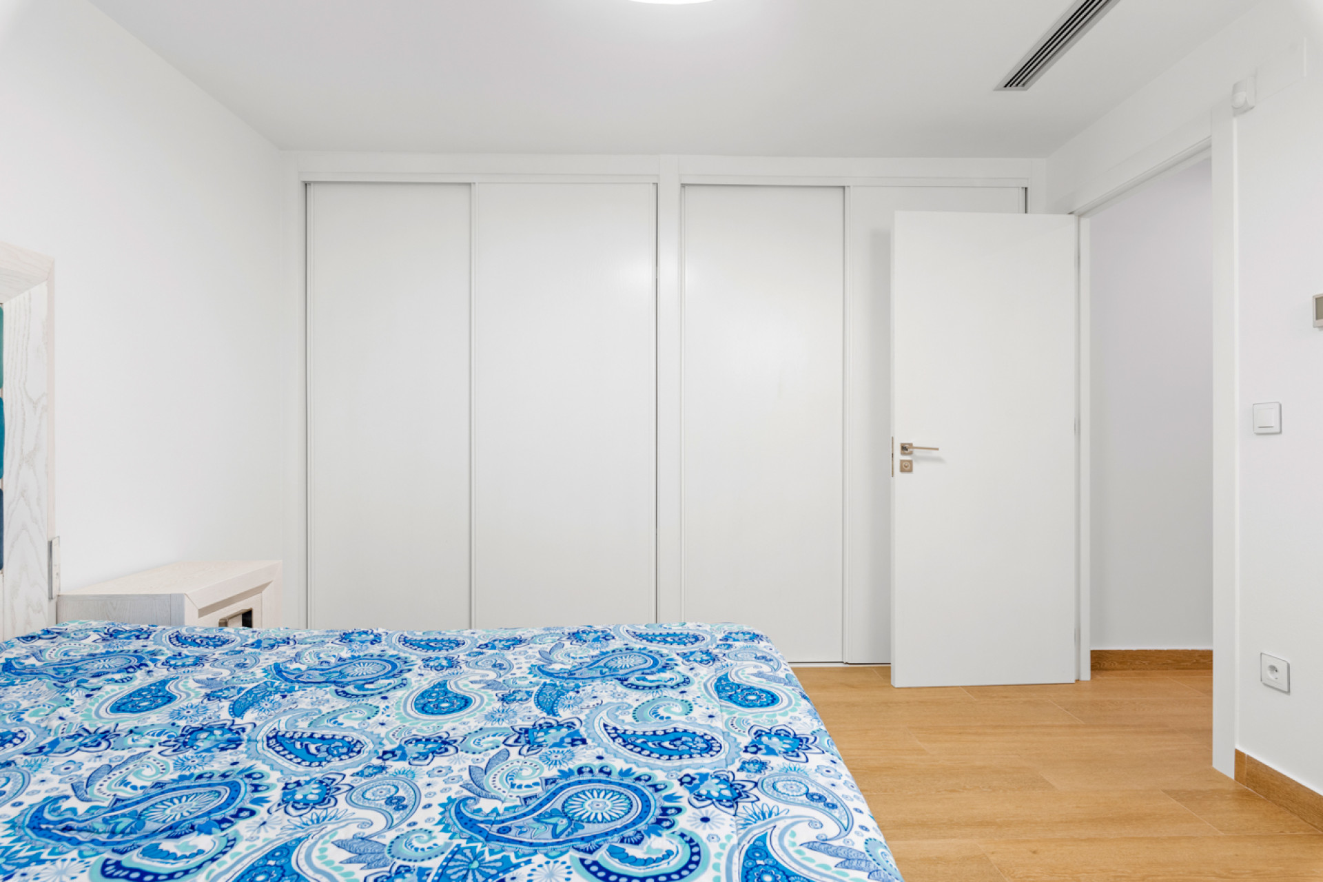 Herverkoop - 3. Vrijstaande villa - San Miguel de Salinas - Costa Blanca Zuid