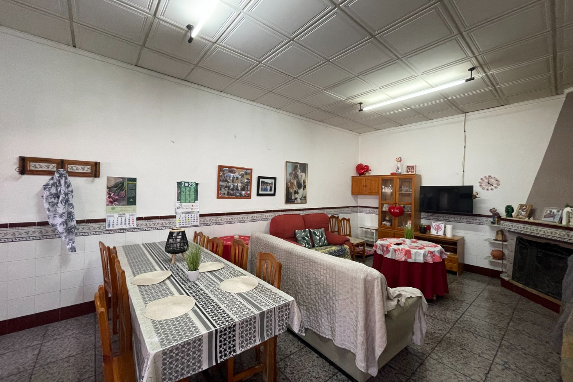 Herverkoop - 3. Vrijstaande villa - San Miguel de Salinas - pueblo