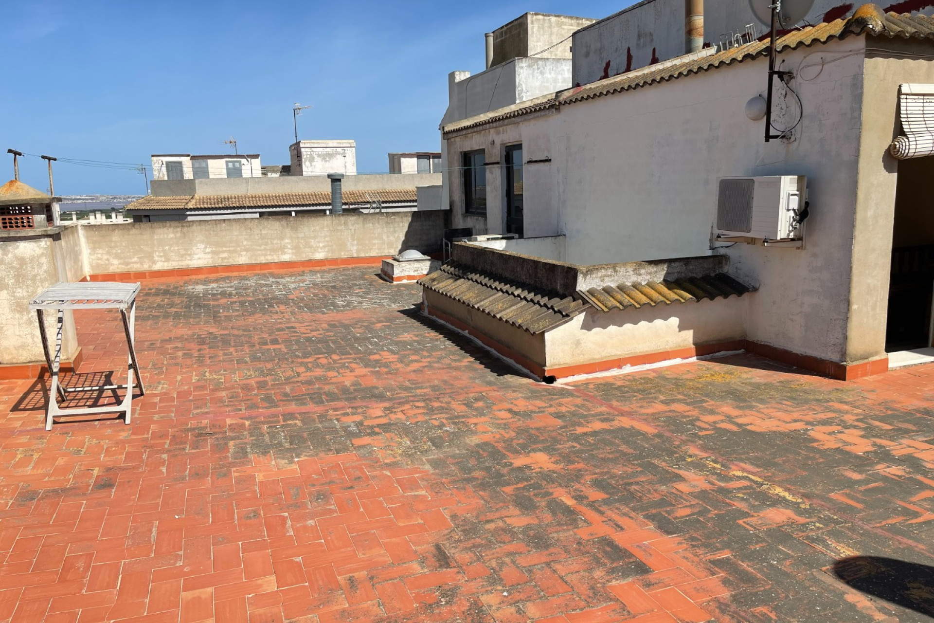 Herverkoop - 3. Vrijstaande villa - San Miguel de Salinas - pueblo