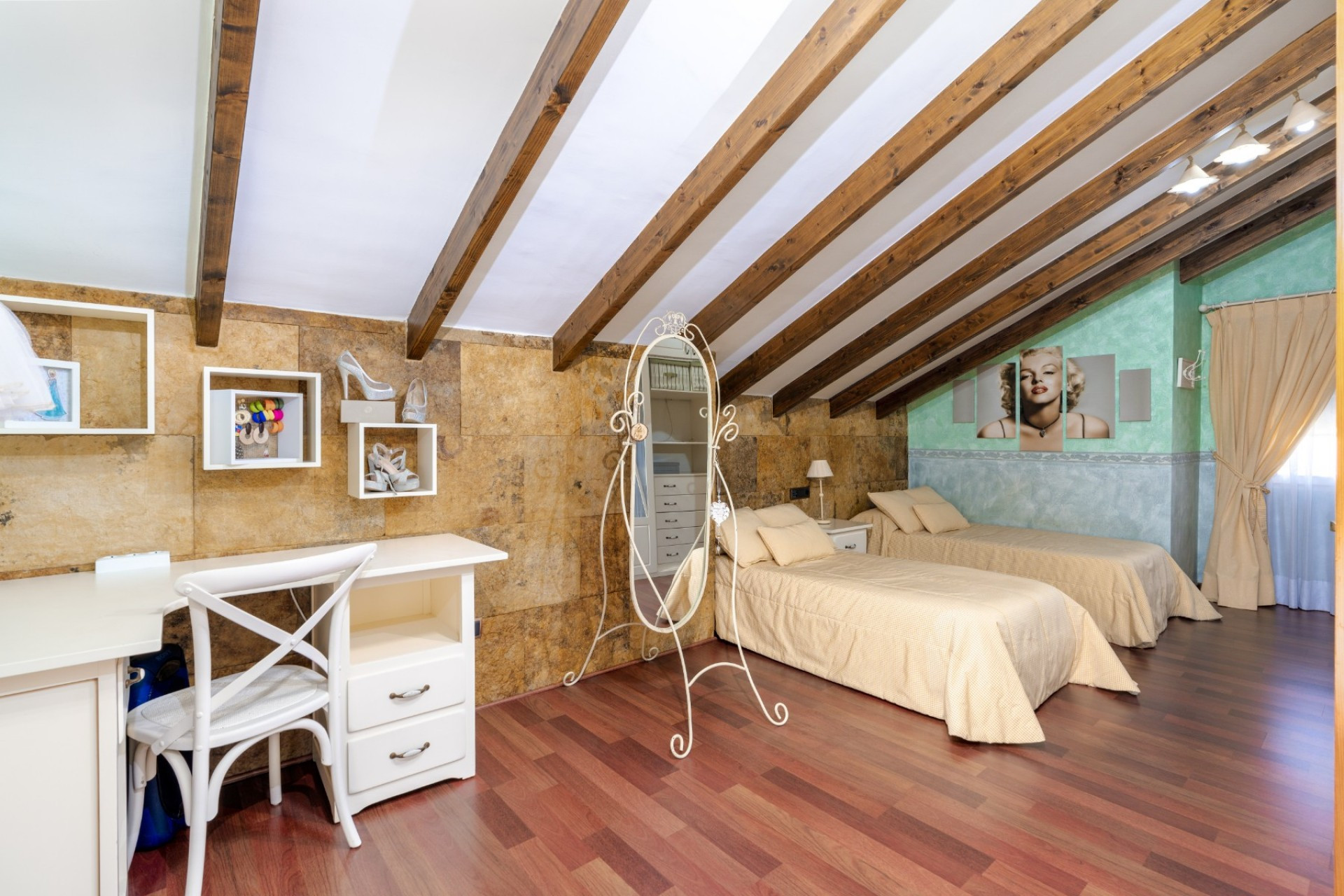 Herverkoop - 3. Vrijstaande villa - San Vicente del Raspeig - Costa Blanca Noord