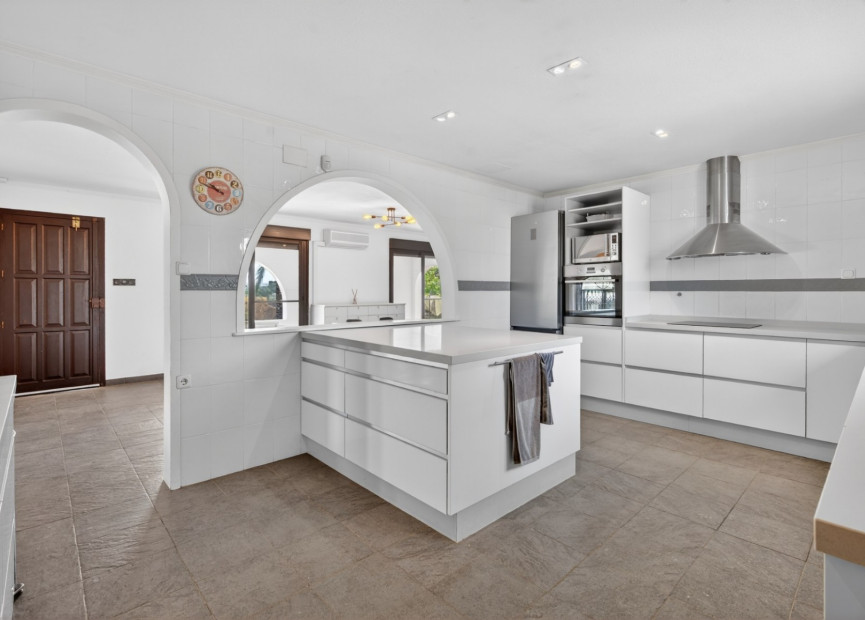 Herverkoop - 3. Vrijstaande villa - Santa Pola - Costa Blanca Zuid