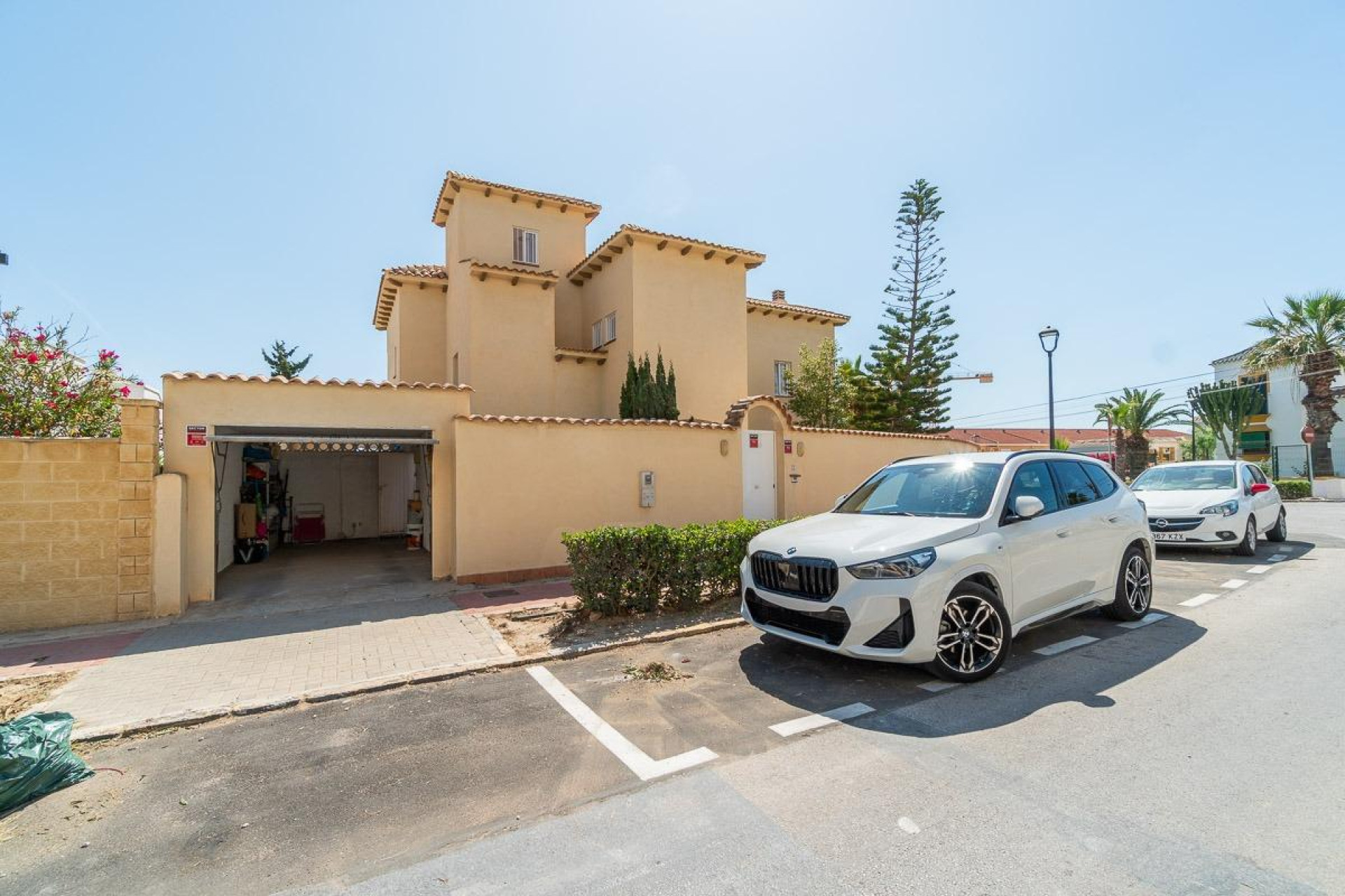 Herverkoop - 3. Vrijstaande villa - Torrevieja - Costa blanca sur