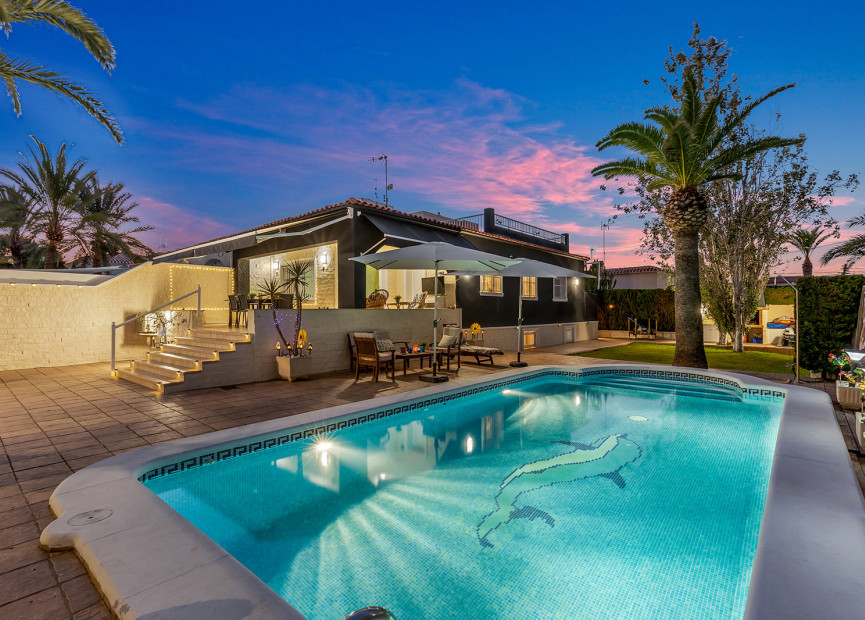 Herverkoop - 3. Vrijstaande villa - Torrevieja - Costa Blanca Zuid