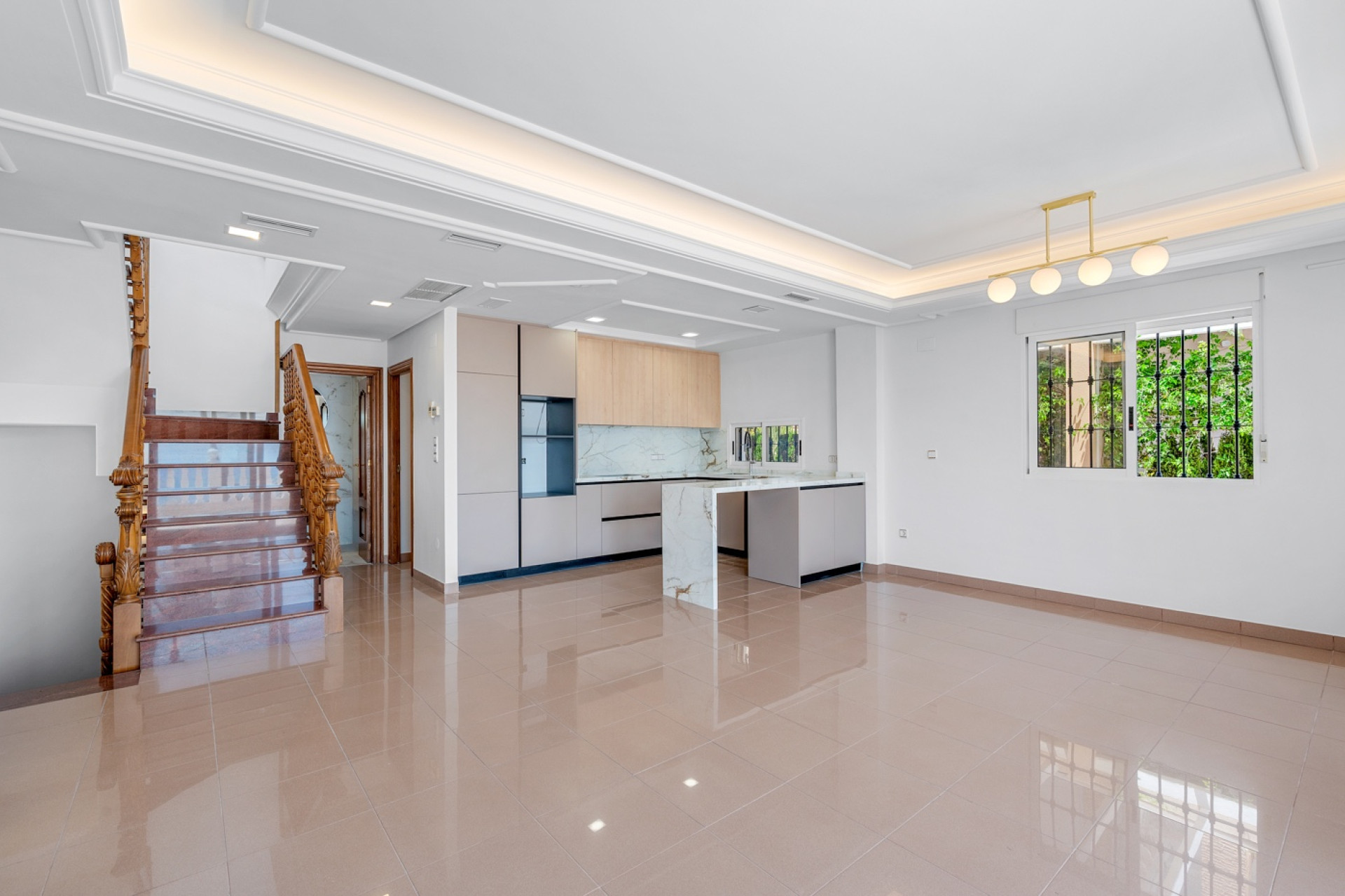 Herverkoop - 3. Vrijstaande villa - Torrevieja - Costa Blanca Zuid