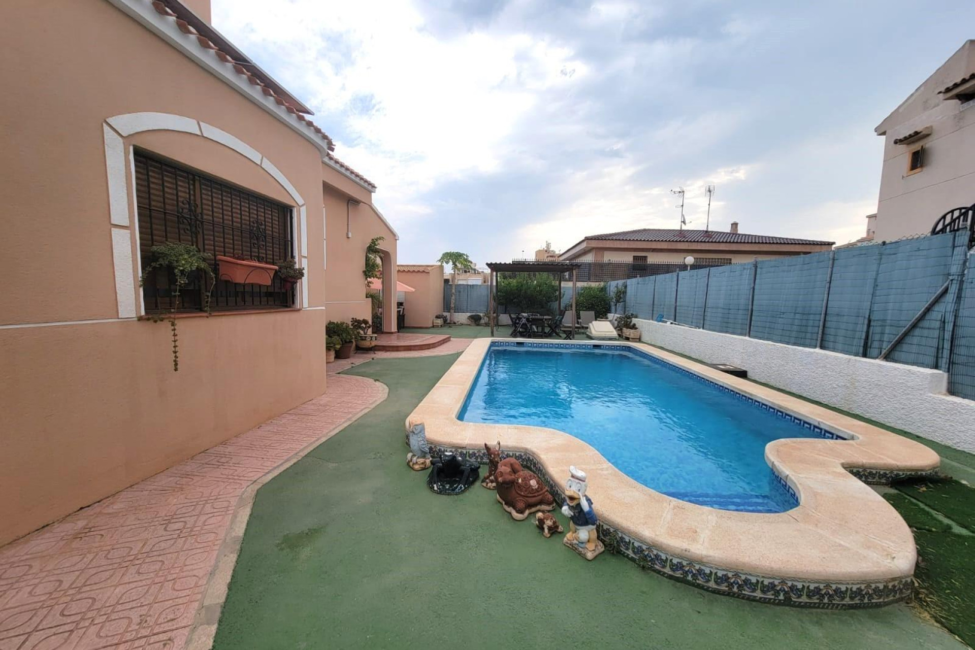 Herverkoop - 3. Vrijstaande villa - Torrevieja - Costa Blanca Zuid