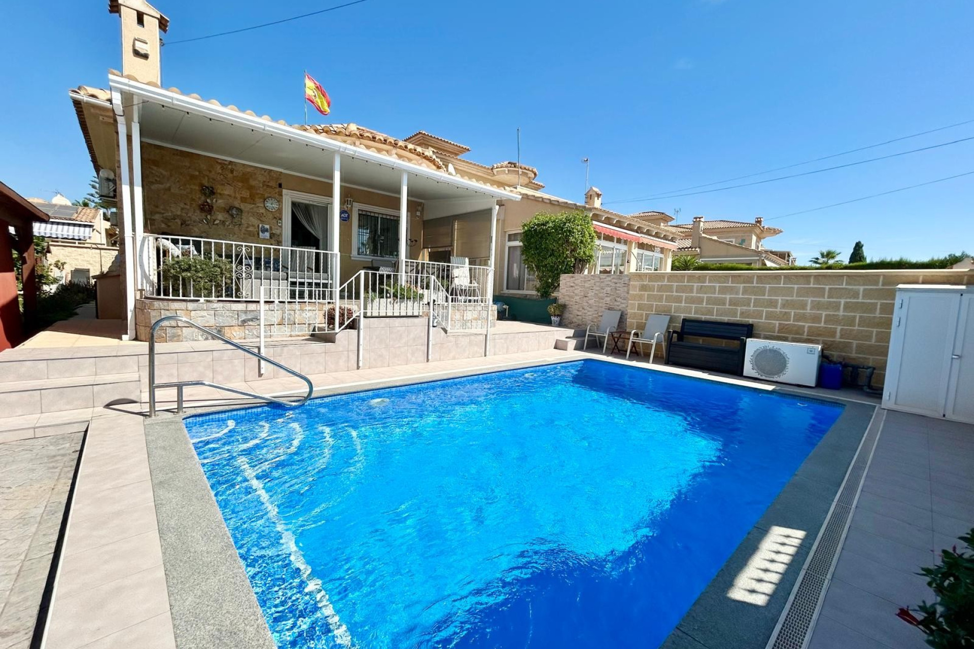 Herverkoop - 3. Vrijstaande villa - Torrevieja - Costa Blanca Zuid
