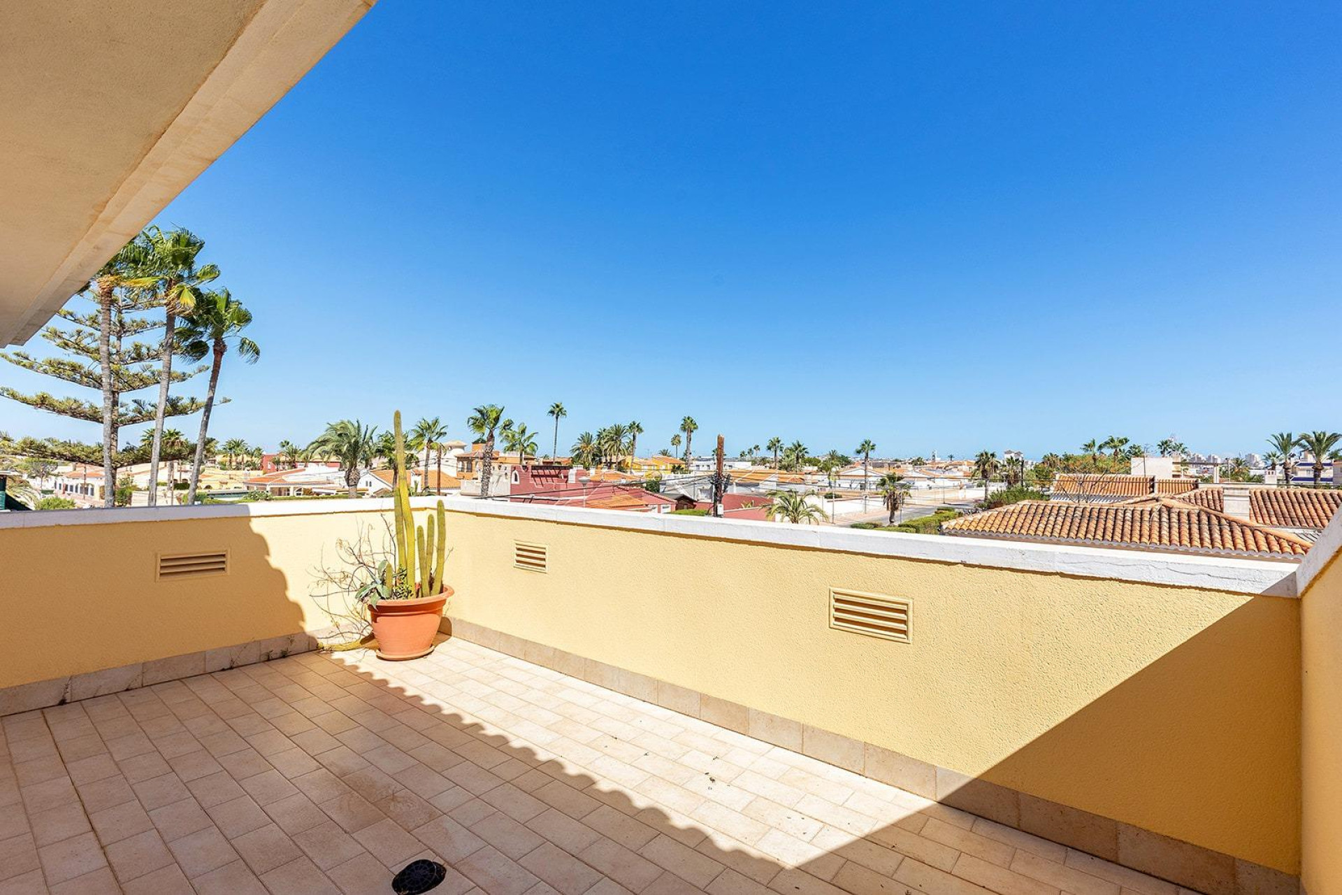Herverkoop - 3. Vrijstaande villa - Torrevieja - Costa Blanca Zuid