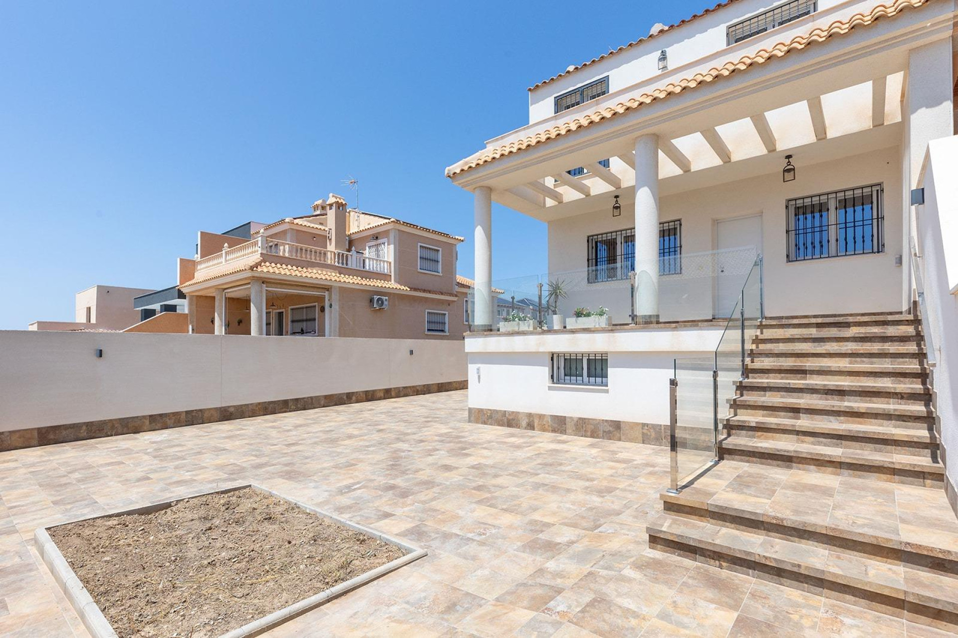 Herverkoop - 3. Vrijstaande villa - Torrevieja - Costa Blanca Zuid