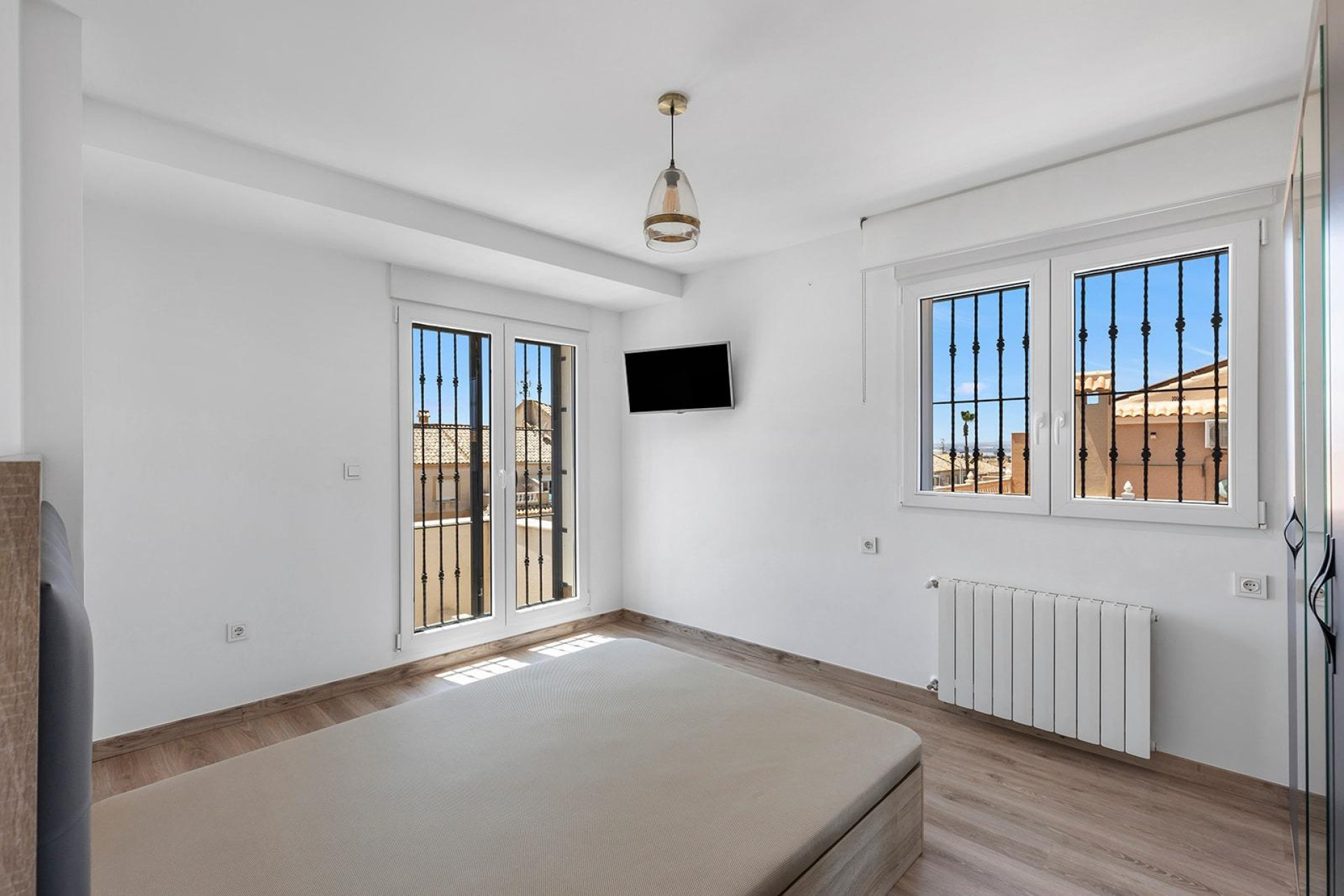 Herverkoop - 3. Vrijstaande villa - Torrevieja - Costa Blanca Zuid