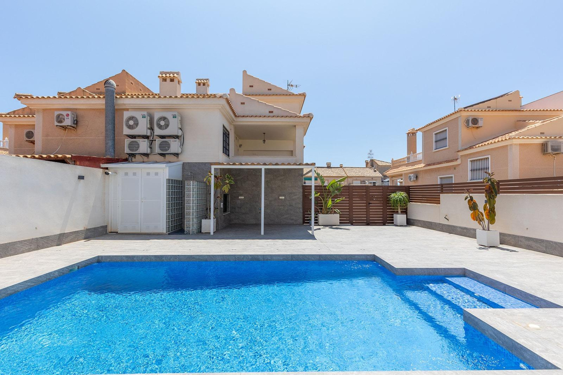 Herverkoop - 3. Vrijstaande villa - Torrevieja - Costa Blanca Zuid
