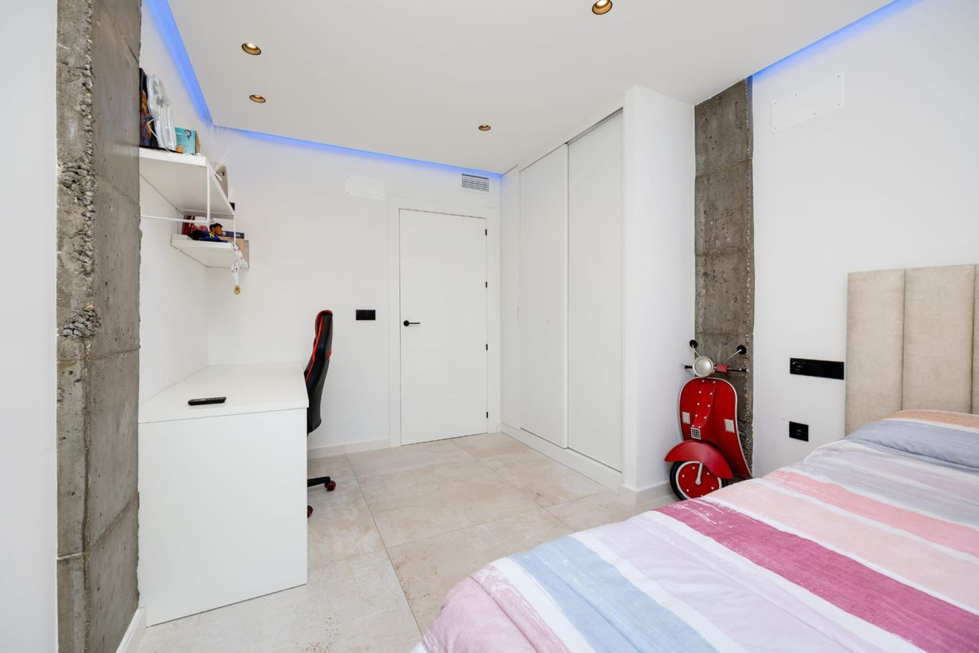 Herverkoop - 3. Vrijstaande villa - Torrevieja - Costa Blanca Zuid