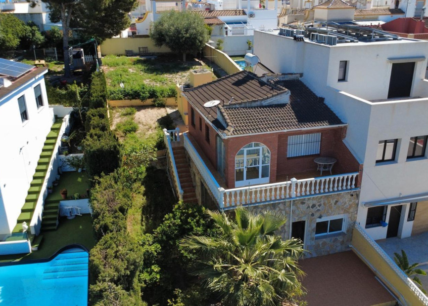 Herverkoop - 3. Vrijstaande villa - Torrevieja - Costa Blanca Zuid