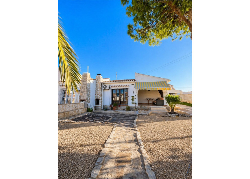 Herverkoop - 3. Vrijstaande villa - Torrevieja - Costa Blanca Zuid