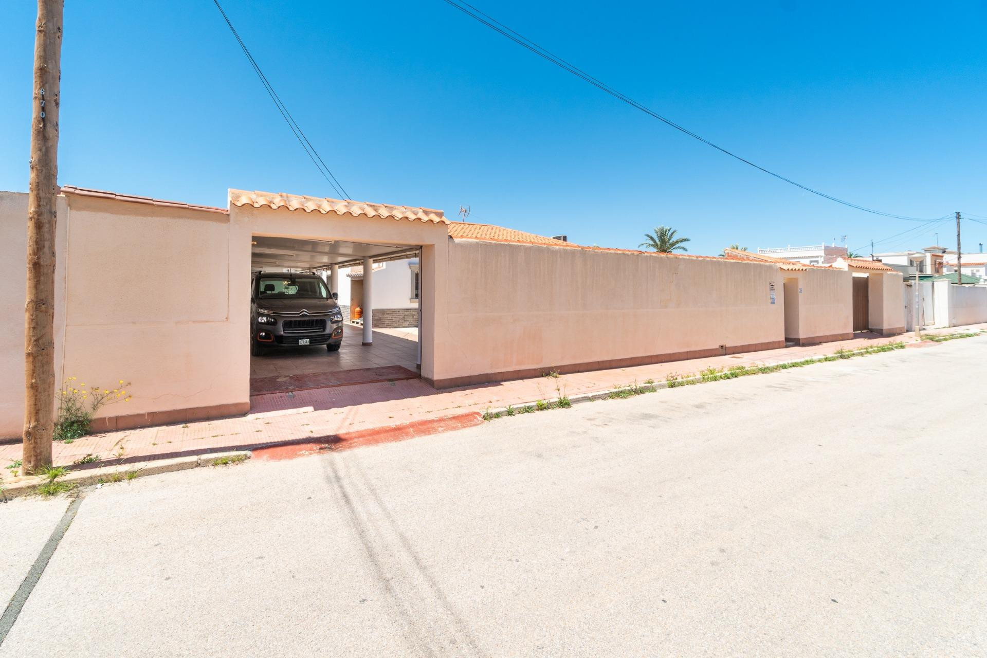 Herverkoop - 3. Vrijstaande villa - Torrevieja - Costa Blanca Zuid