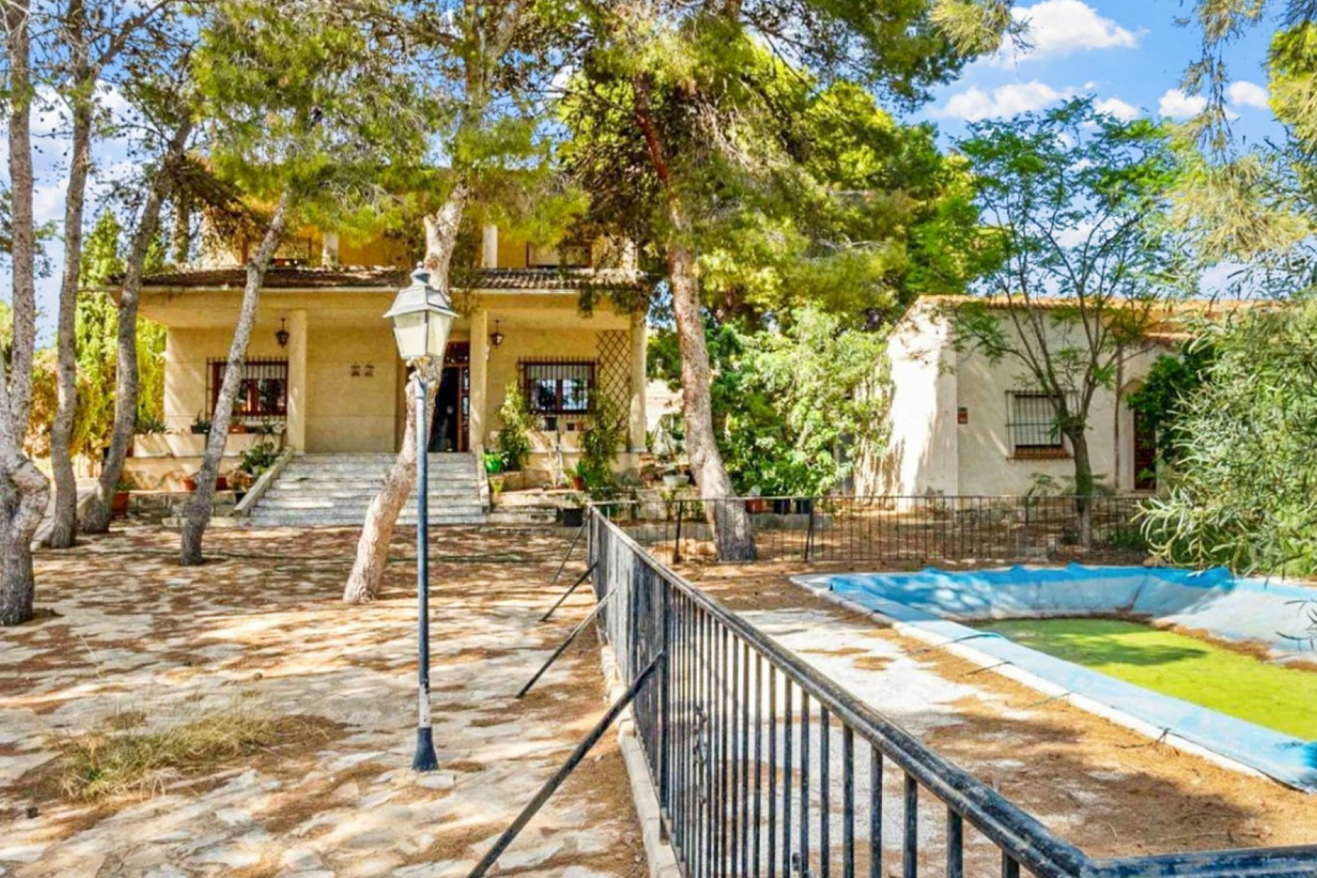 Herverkoop - 3. Vrijstaande villa - Torrevieja - Costa Blanca Zuid
