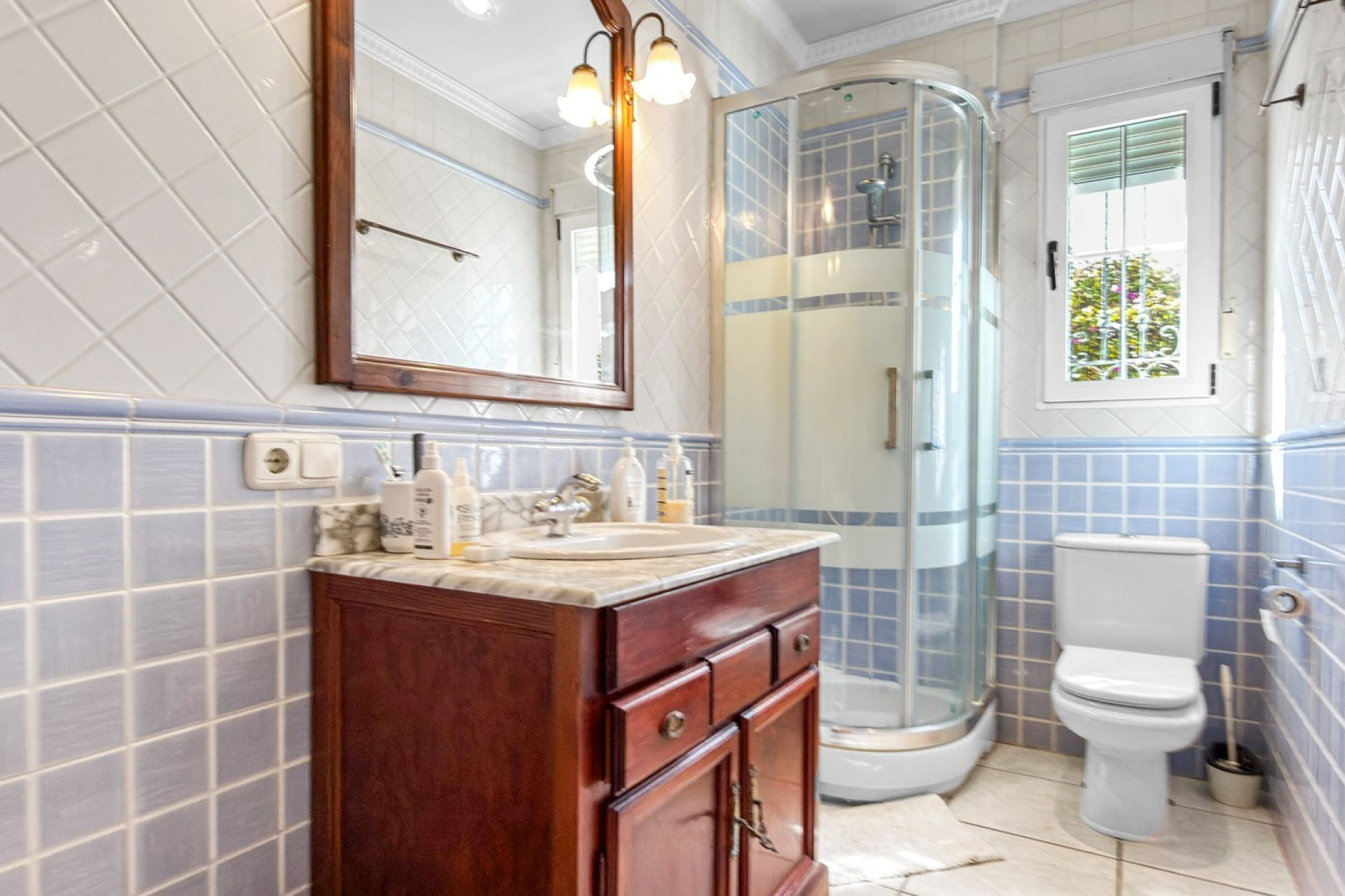 Herverkoop - 3. Vrijstaande villa - Torrevieja - Torre La Mata