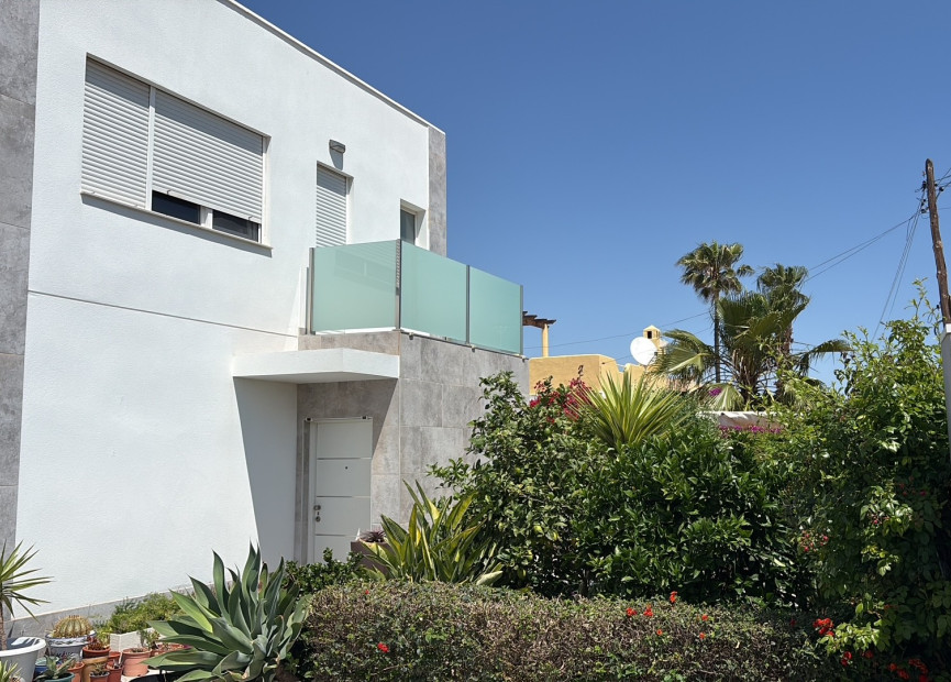 Herverkoop - 3. Vrijstaande villa - Torrevieja - Torreta - Florida