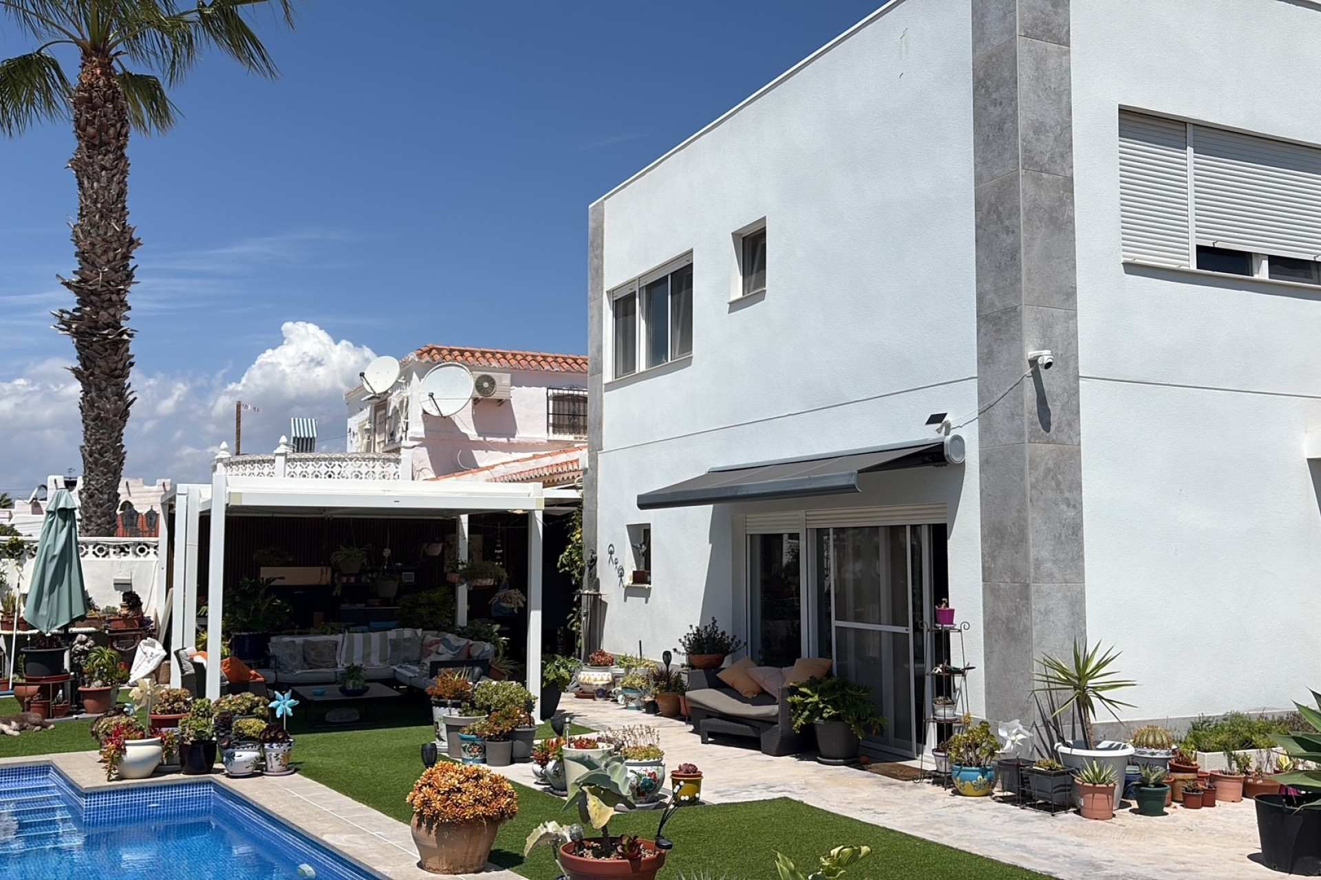 Herverkoop - 3. Vrijstaande villa - Torrevieja - Torreta - Florida