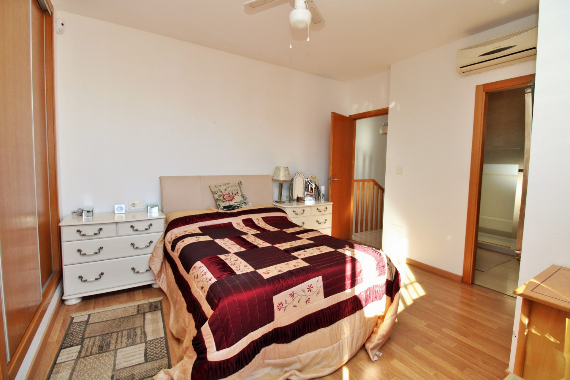 Herverkoop - 3. Vrijstaande villa - Villamartin - Costa Blanca Zuid