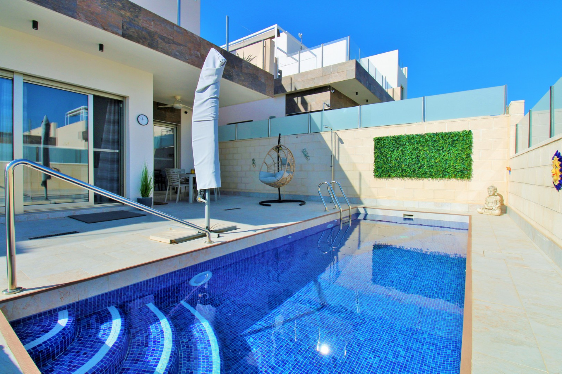 Herverkoop - 3. Vrijstaande villa - Villamartin - Costa Blanca Zuid