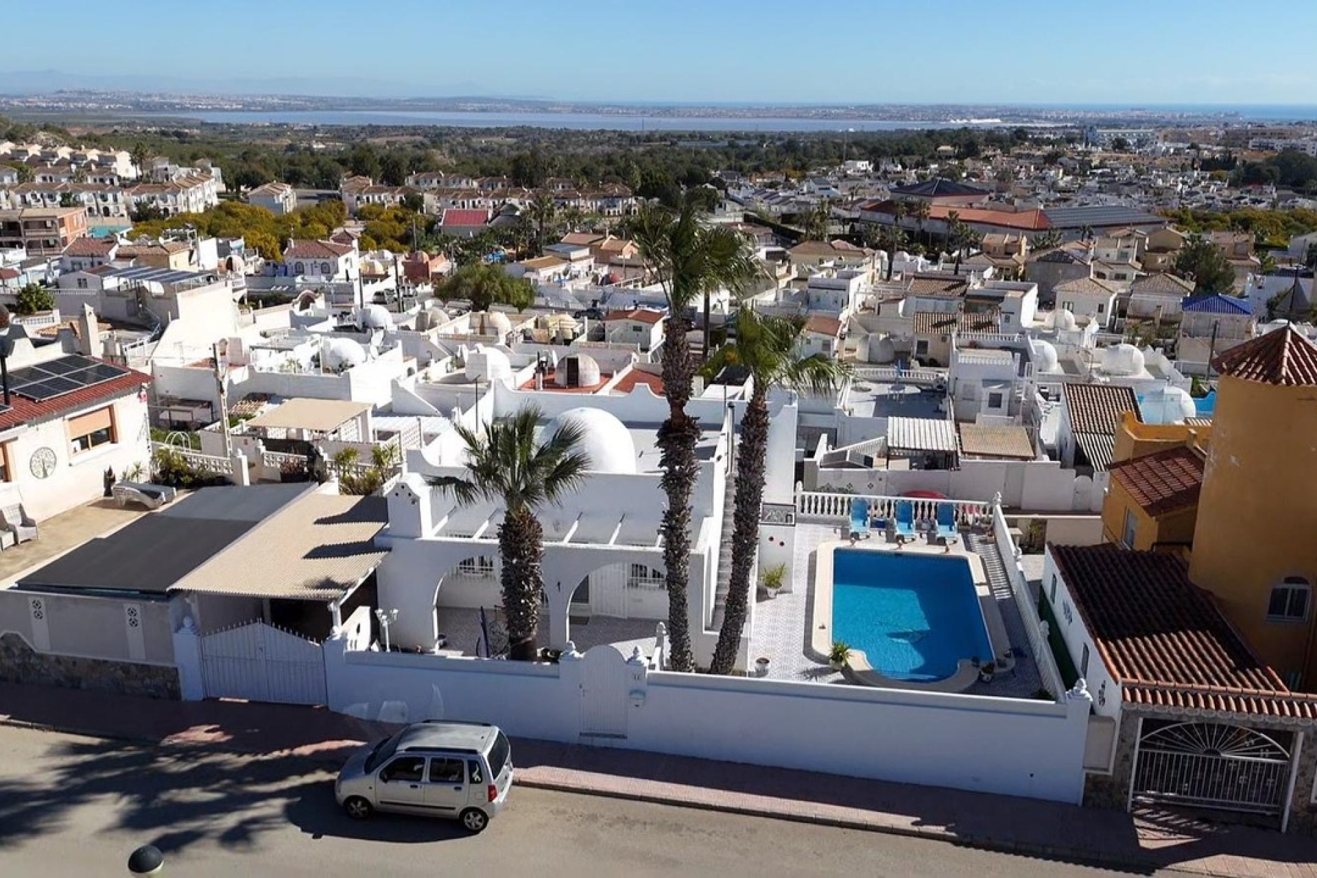 Herverkoop - 3. Vrijstaande villa - Villamartin - Costa Blanca Zuid