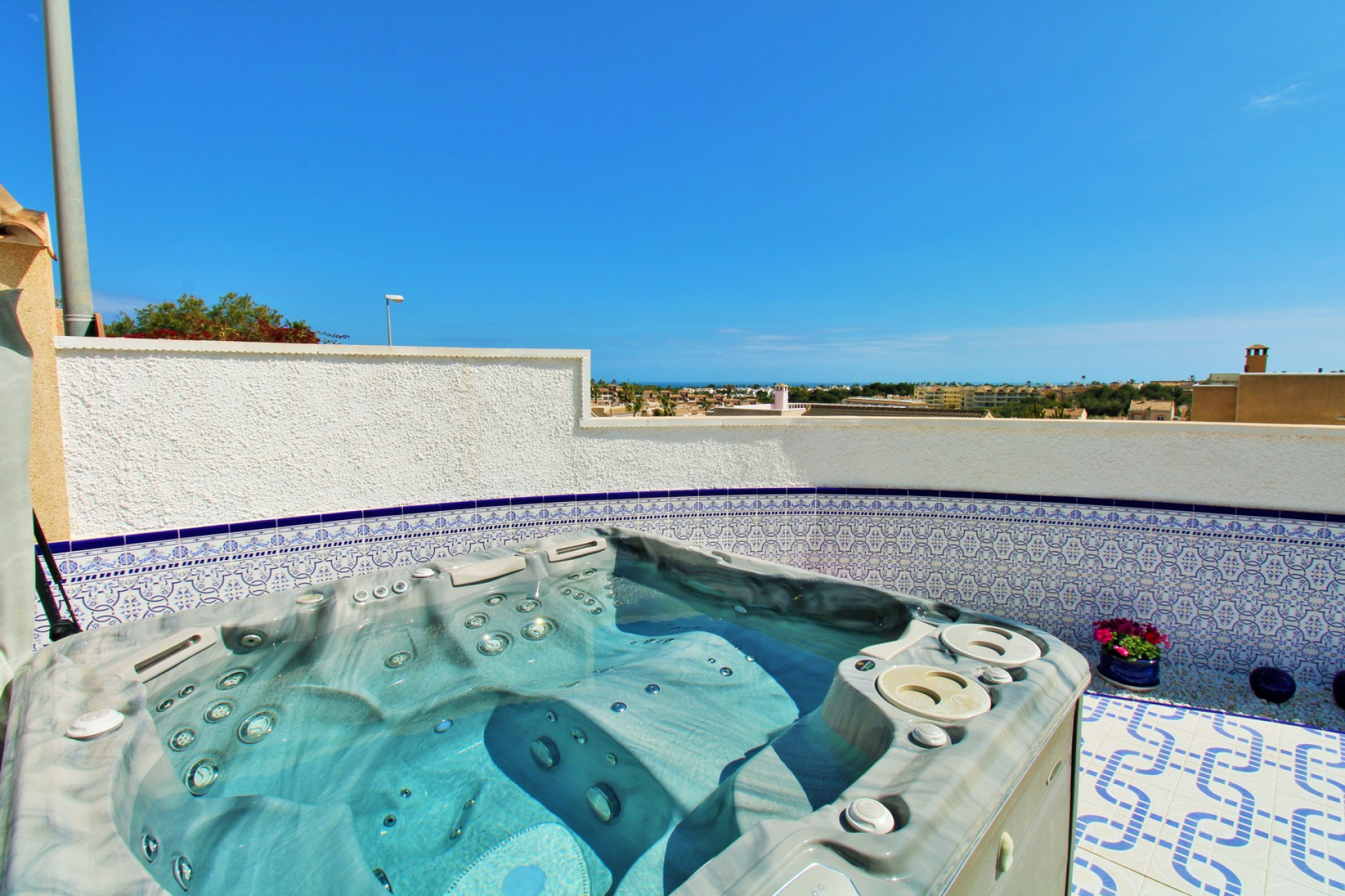 Herverkoop - 3. Vrijstaande villa - Villamartin - Costa Blanca Zuid