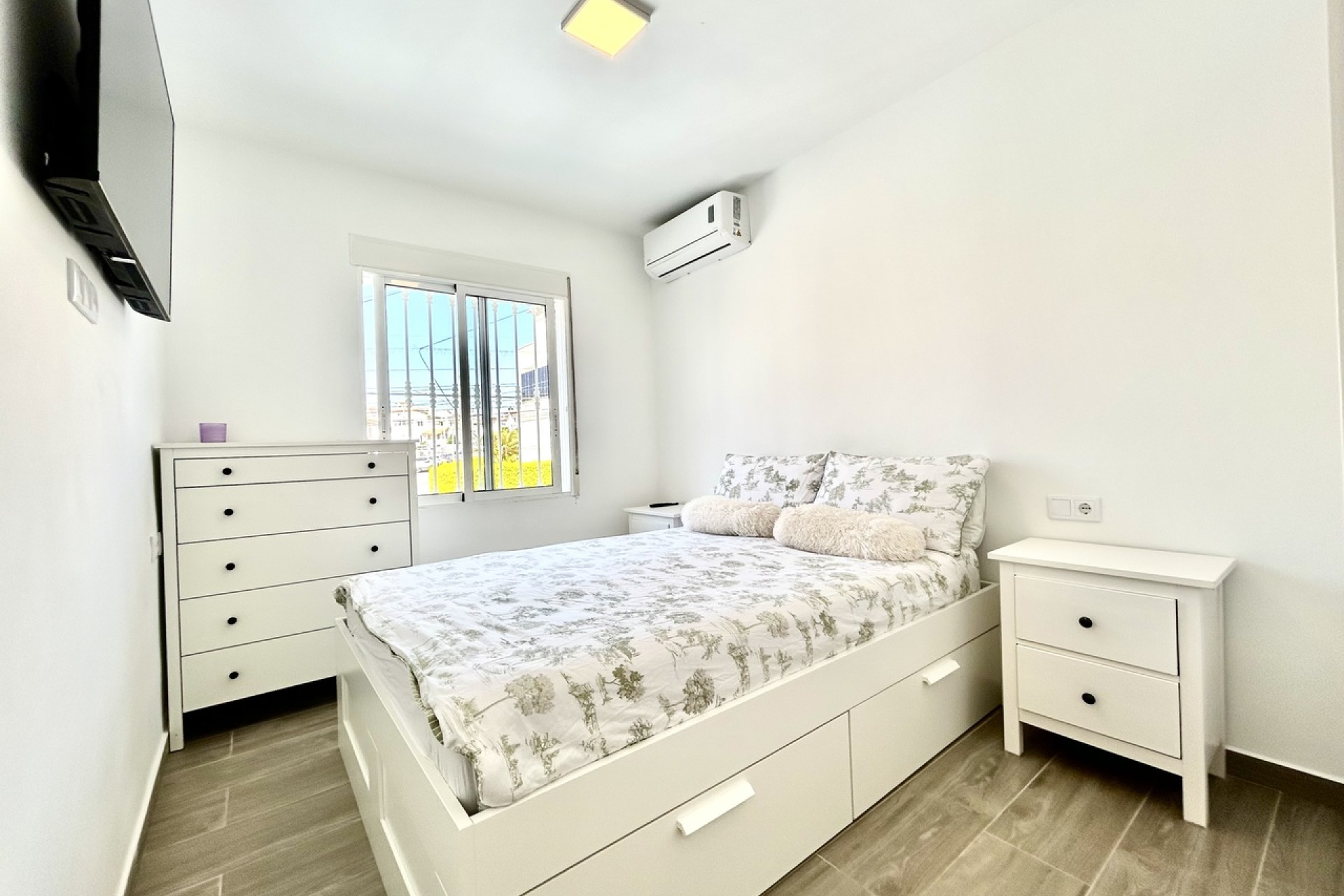 Herverkoop - 3. Vrijstaande villa - Villamartin - Costa Blanca Zuid