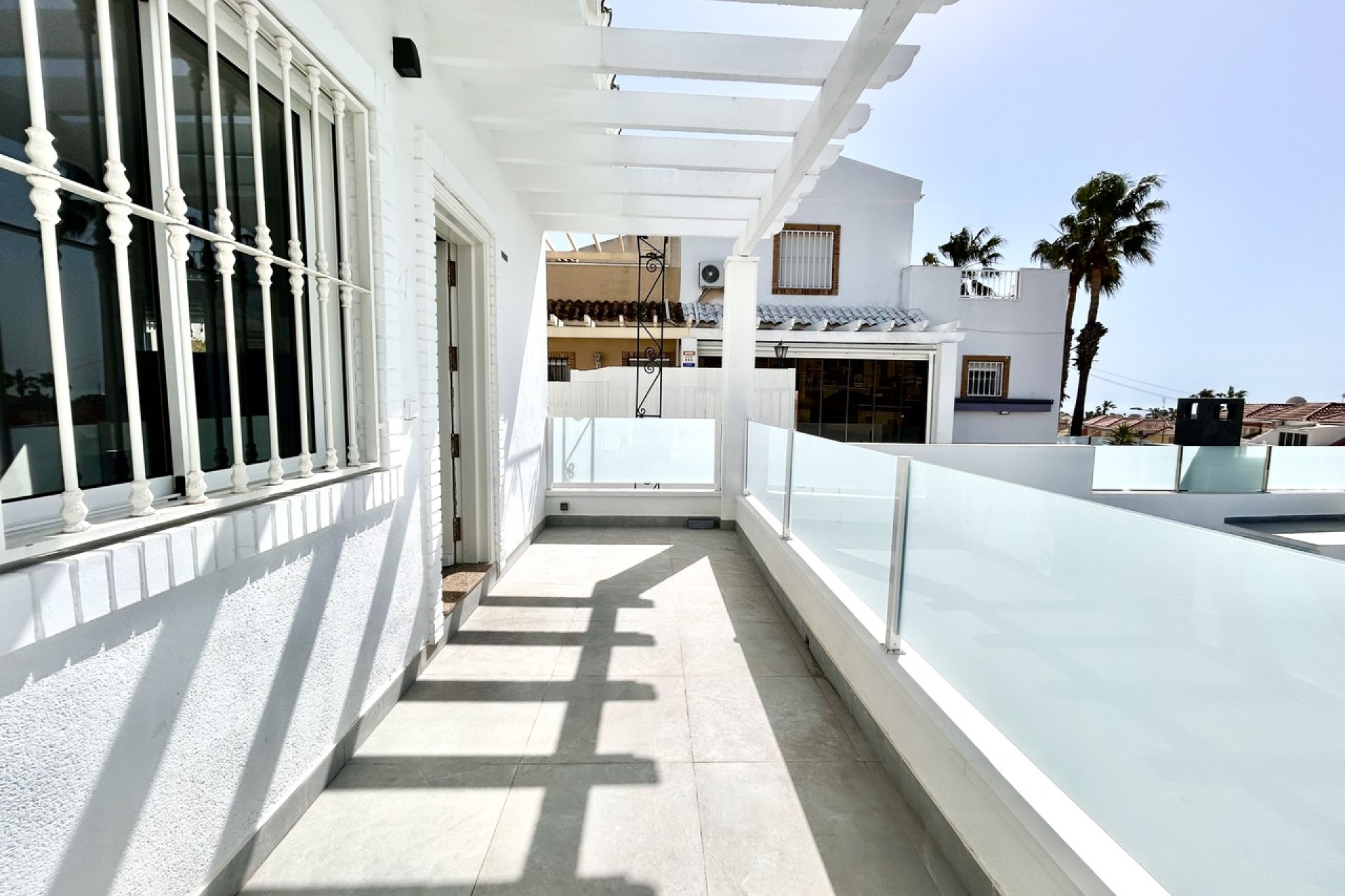 Herverkoop - 3. Vrijstaande villa - Villamartin - Costa Blanca Zuid