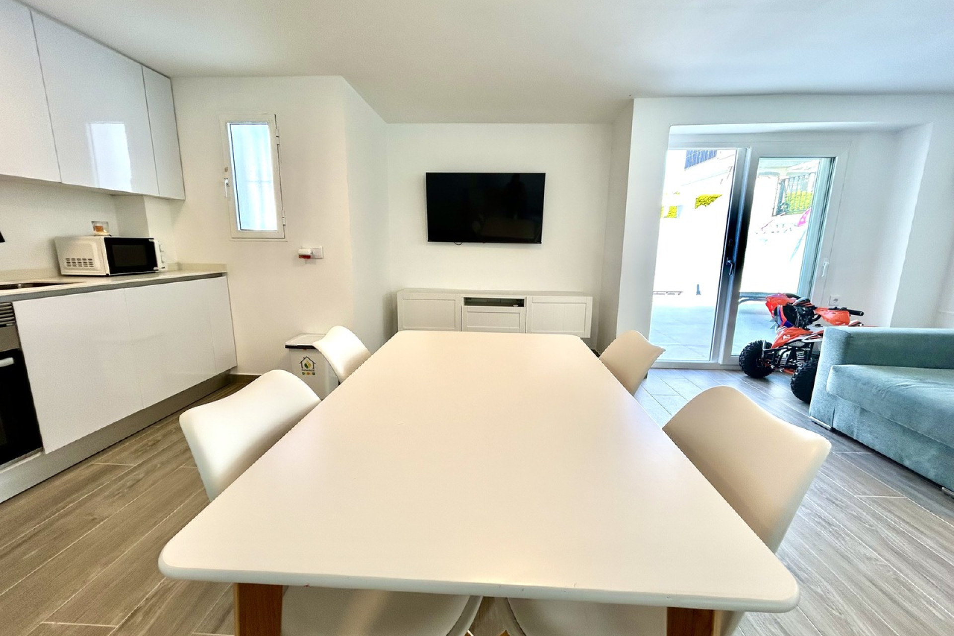 Herverkoop - 3. Vrijstaande villa - Villamartin - Costa Blanca Zuid