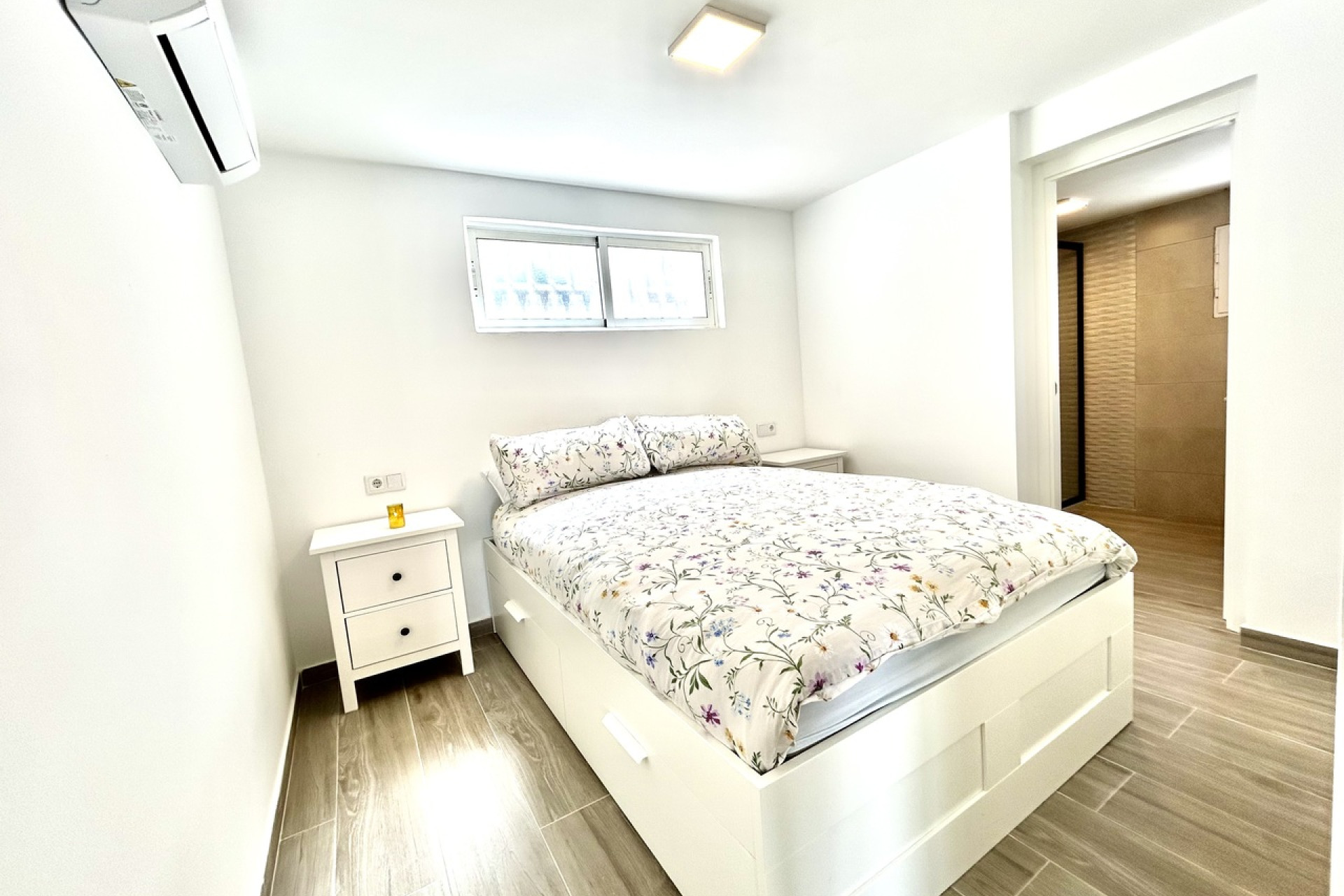 Herverkoop - 3. Vrijstaande villa - Villamartin - Costa Blanca Zuid