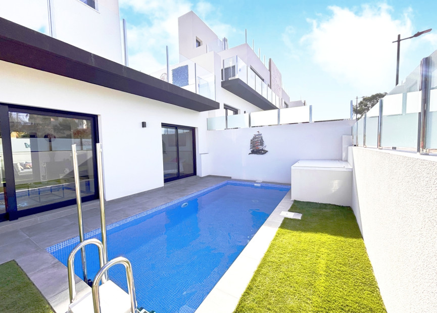 Herverkoop - 3. Vrijstaande villa - Villamartin - Costa Blanca Zuid