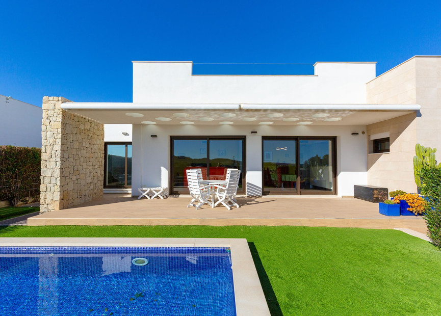 Herverkoop - 3. Vrijstaande villa - Vistabella - Costa Blanca Zuid