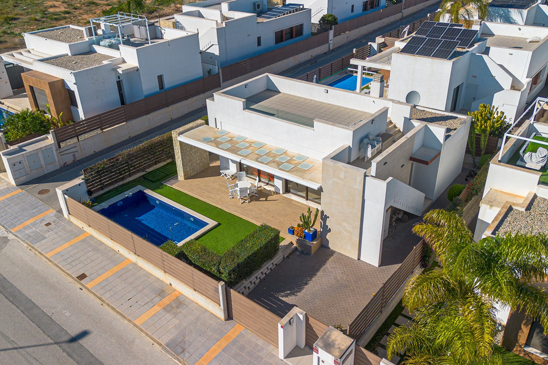 Herverkoop - 3. Vrijstaande villa - Vistabella - Costa Blanca Zuid