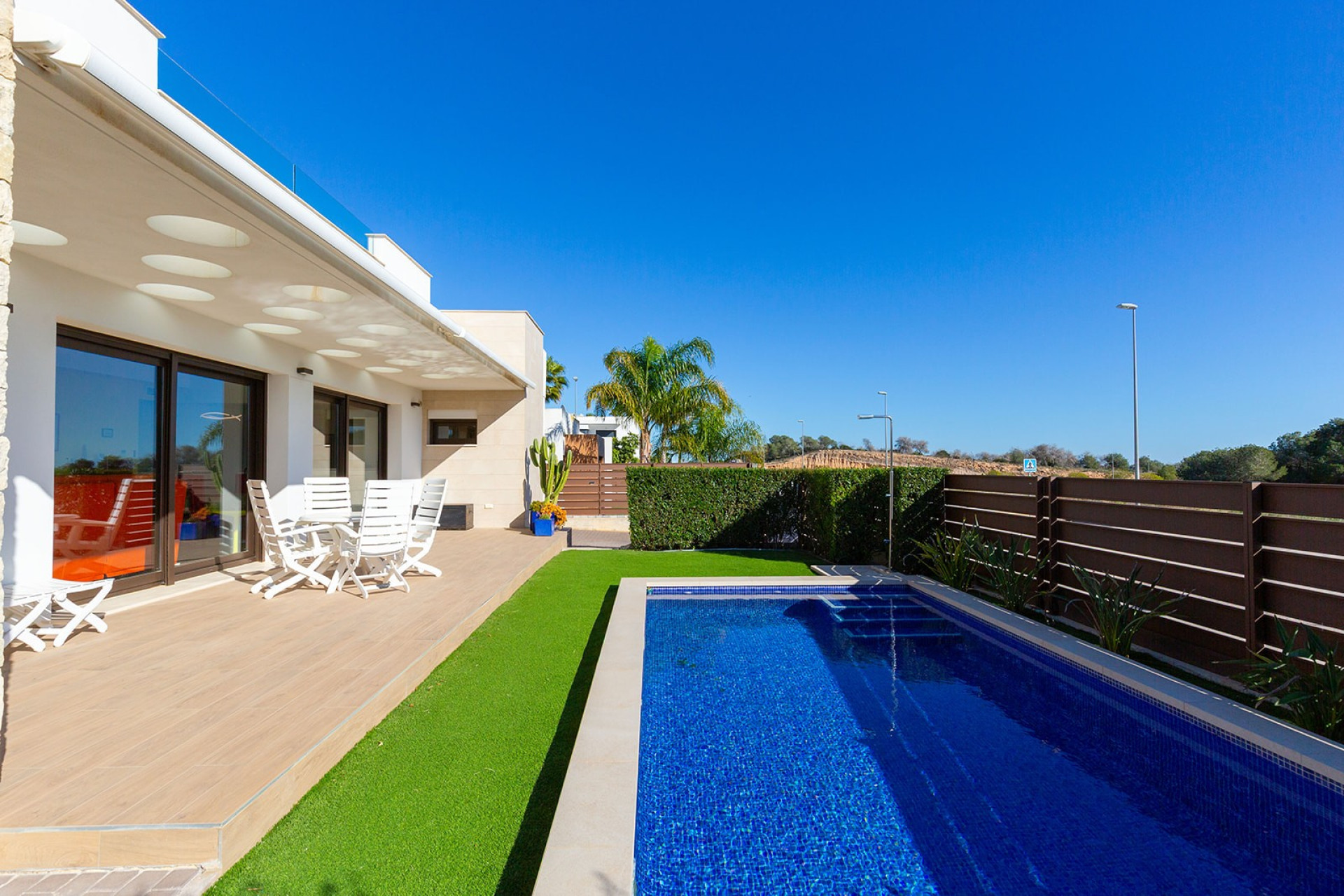 Herverkoop - 3. Vrijstaande villa - Vistabella - Costa Blanca Zuid