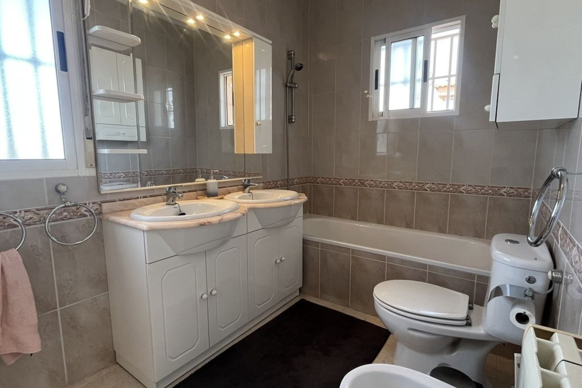 Herverkoop - 4. Halfvrijstaande villa - Algorfa - Costa Blanca Zuid