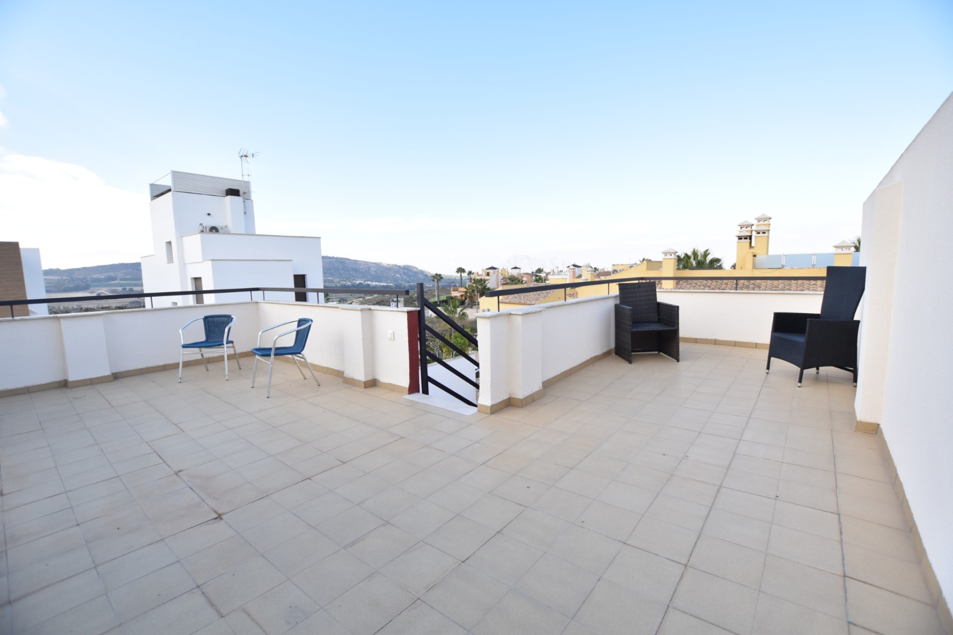 Herverkoop - 4. Halfvrijstaande villa - Algorfa - Costa Blanca Zuid