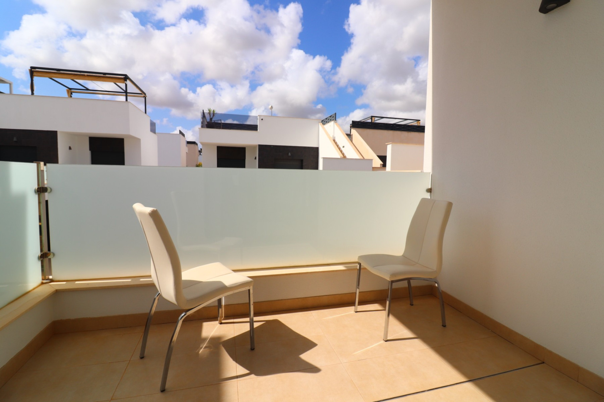 Herverkoop - 4. Halfvrijstaande villa - Benijófar - Costa Blanca Zuid