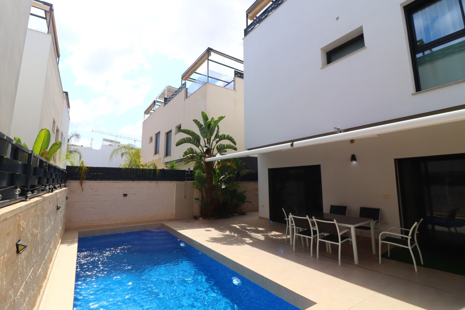 Herverkoop - 4. Halfvrijstaande villa - Benijófar - Costa Blanca Zuid