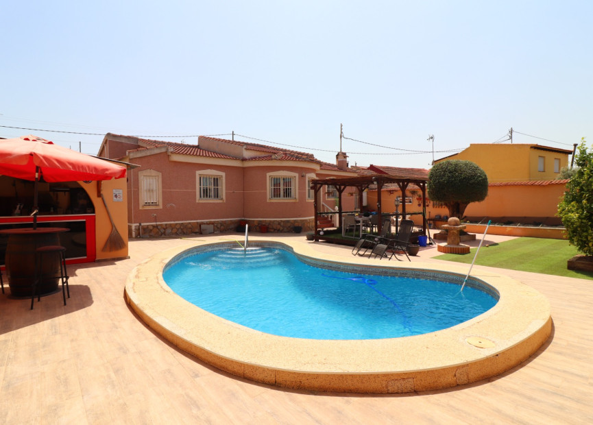 Herverkoop - 4. Halfvrijstaande villa - Benijófar - Costa Blanca Zuid