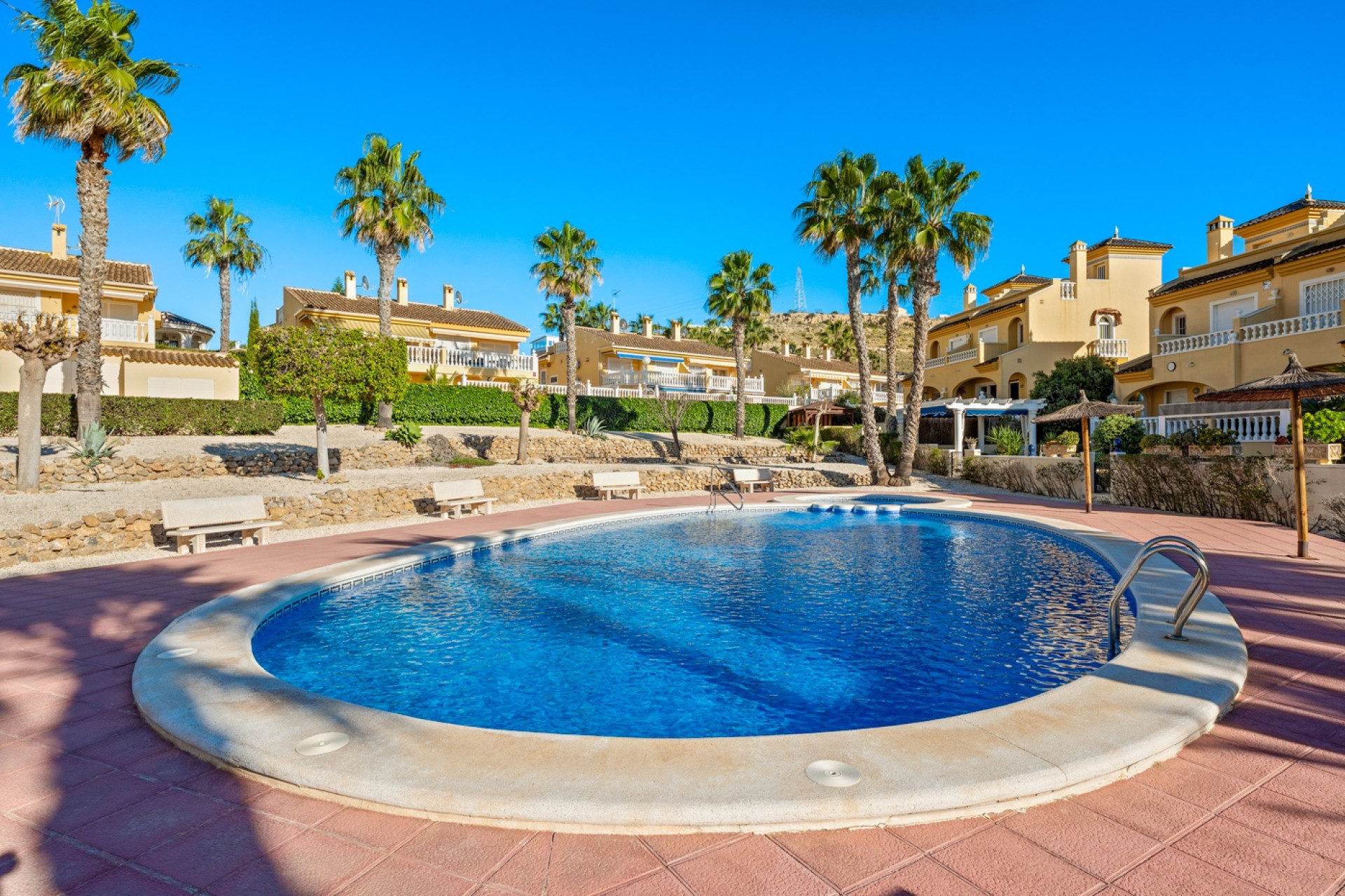 Herverkoop - 4. Halfvrijstaande villa - Benimar - Costa Blanca Zuid