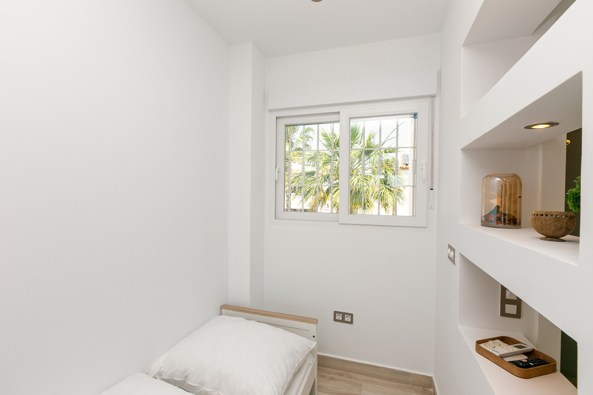Herverkoop - 4. Halfvrijstaande villa - Los Dolses - Costa Blanca Zuid