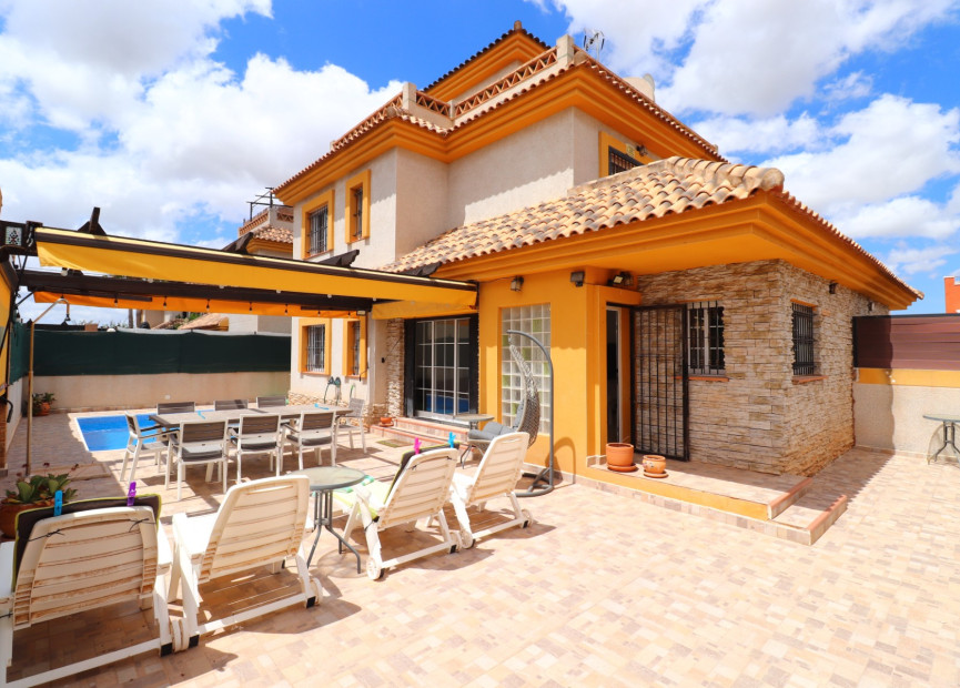 Herverkoop - 4. Halfvrijstaande villa - Los Montesinos - Costa Blanca Zuid
