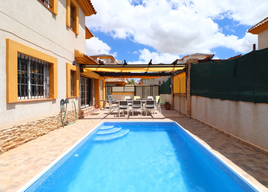 Herverkoop - 4. Halfvrijstaande villa - Los Montesinos - Costa Blanca Zuid